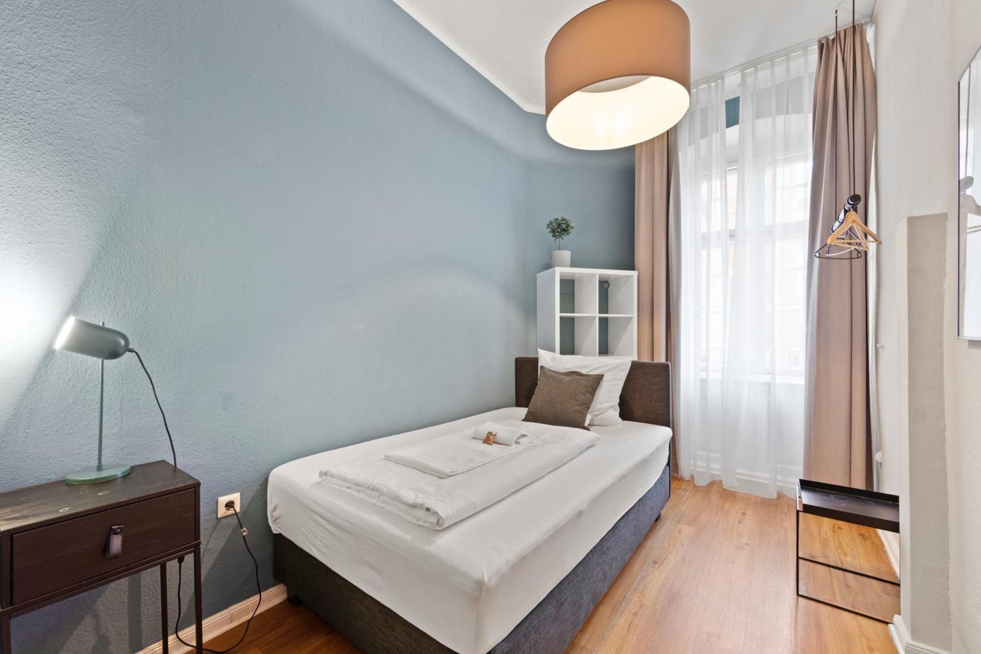 Primeflats - Big Family Apartment Schoeneberg Berlim Exterior foto